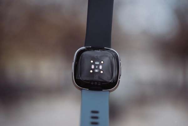 Fitbit Versa 4