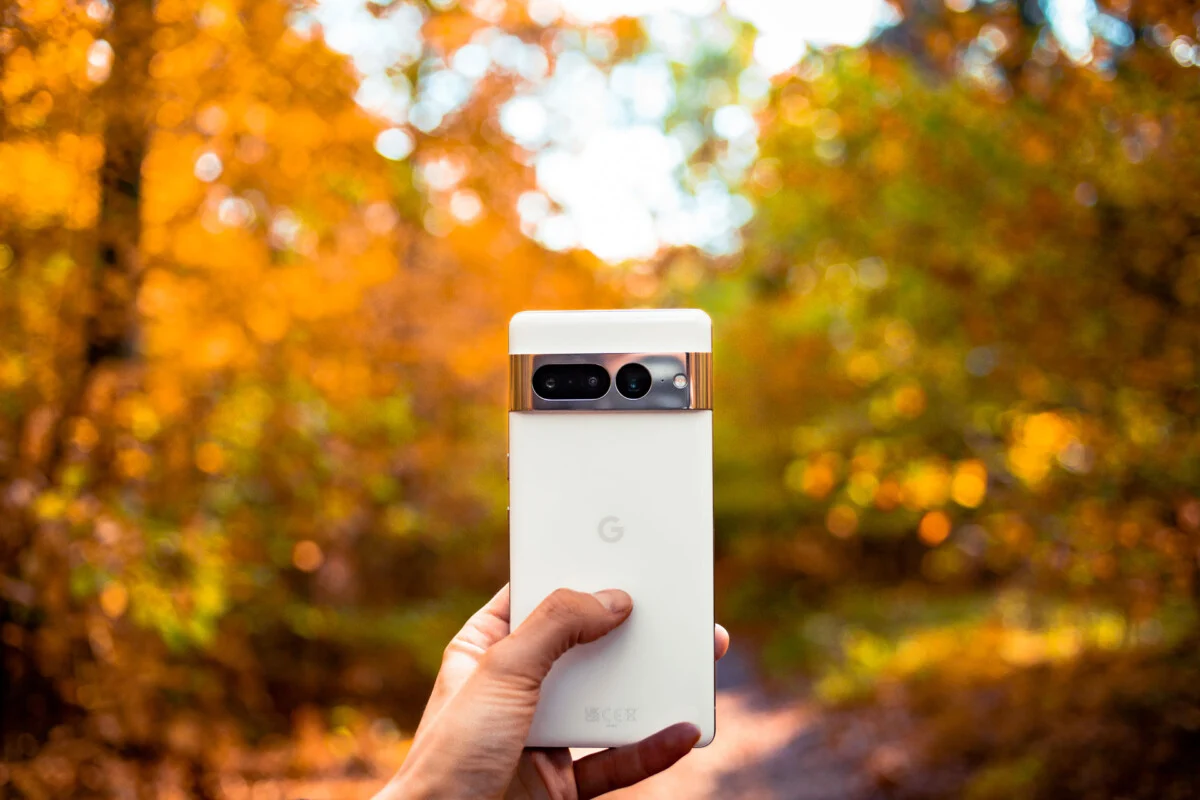 The Google Pixel 7 Pro and its 3 photo sensors.