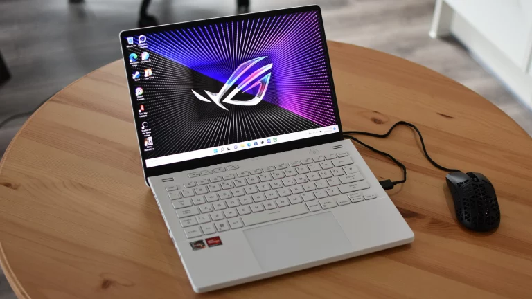 Hurry! Our favorite gaming laptop is currently $450 cheaper than it was on Cyber Monday.