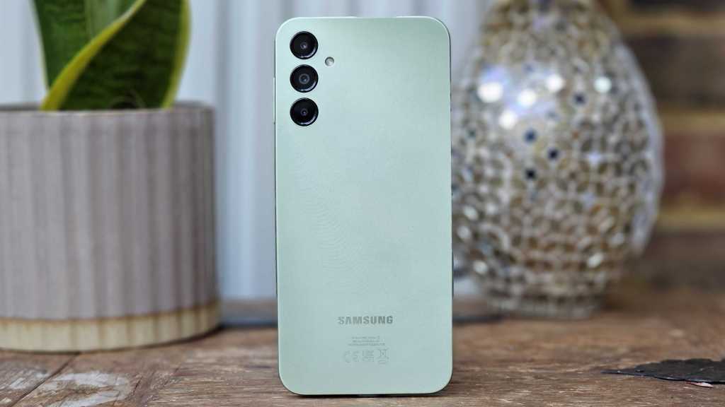 Extreme Samsung Galaxy A14 4G tested to withstand falls of 2 metres