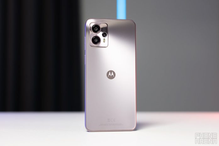 BK6A6363 Moto G13