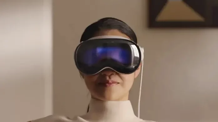 apple-vision-pro-3-700x394 Vision Pro headset