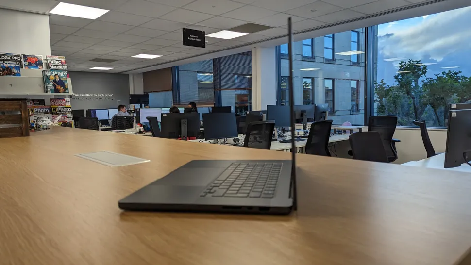 MacBook Pro 16-inch (M3 Max)