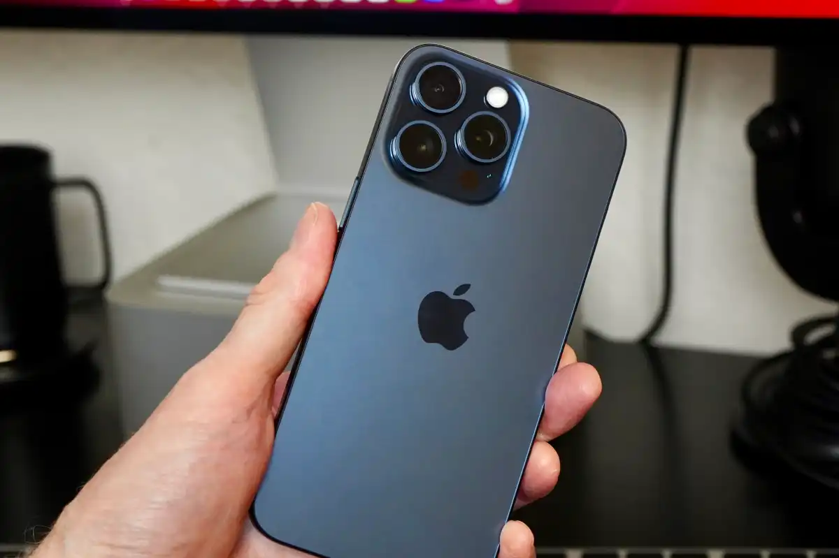 foldable iPhone