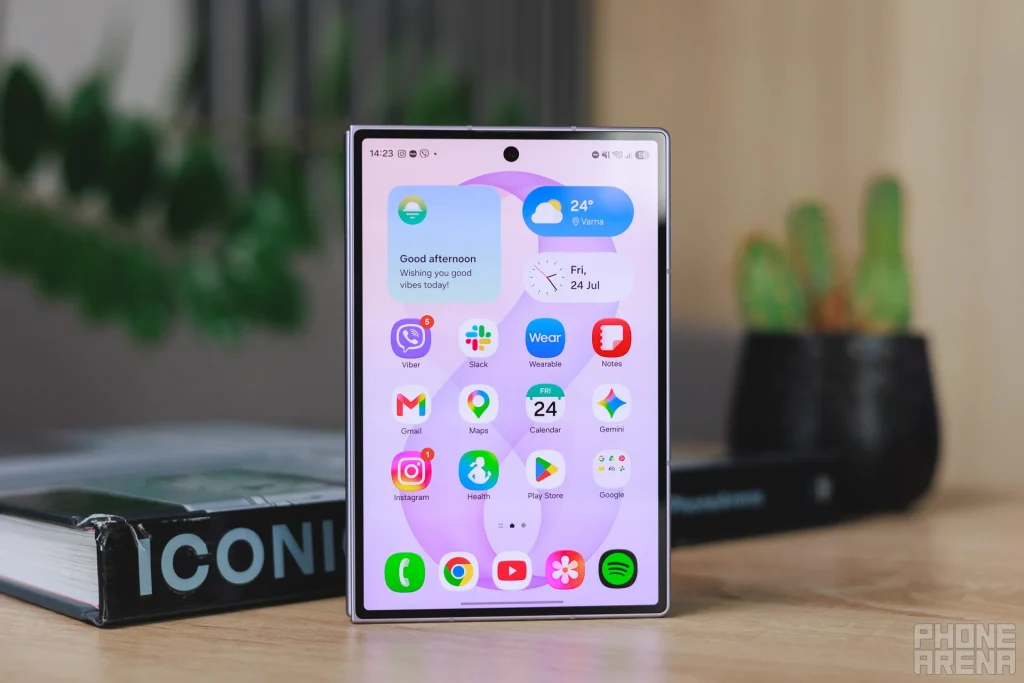 Galaxy Z Fold 8
